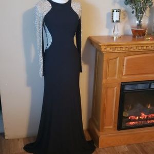 Gorgeous black night dress